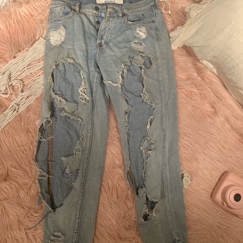 Distressed boyfriend jeans